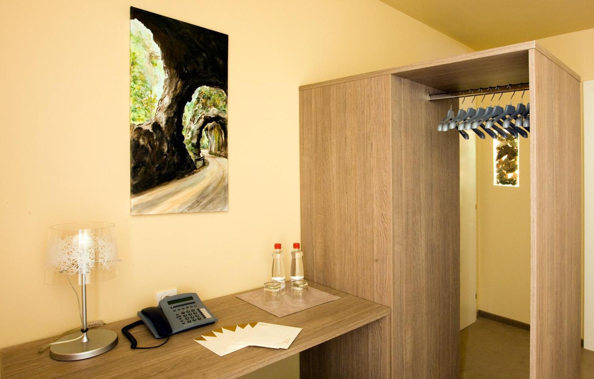 Ambient Hotel Domžale Exterior foto
